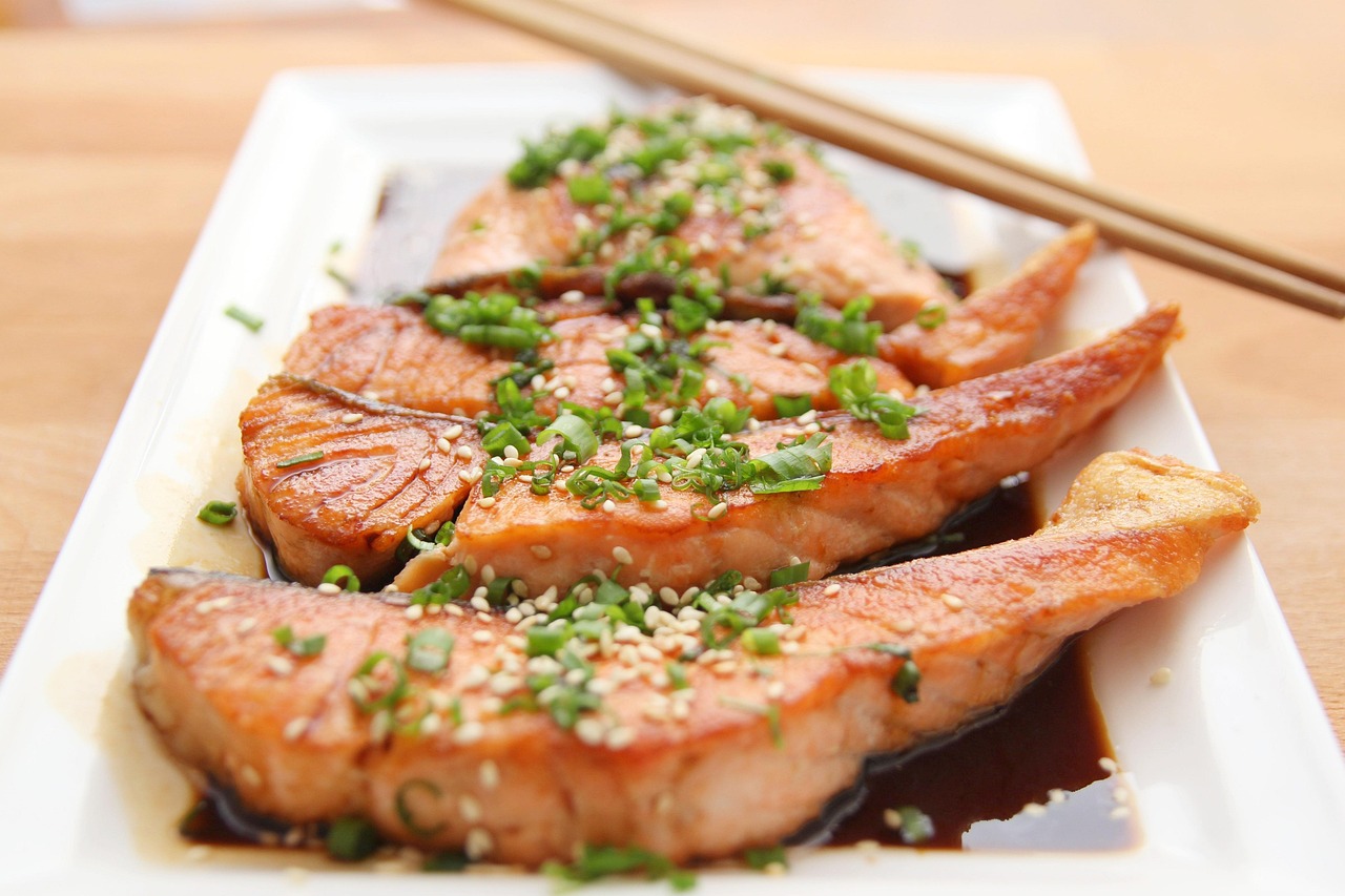 Zalm teriyaki van de barbecue